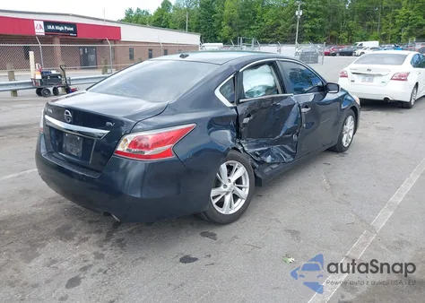 2015 Nissan Altima 2.5 Sv из США, поврежденный, VIN 1N4AL3AP1FC193801